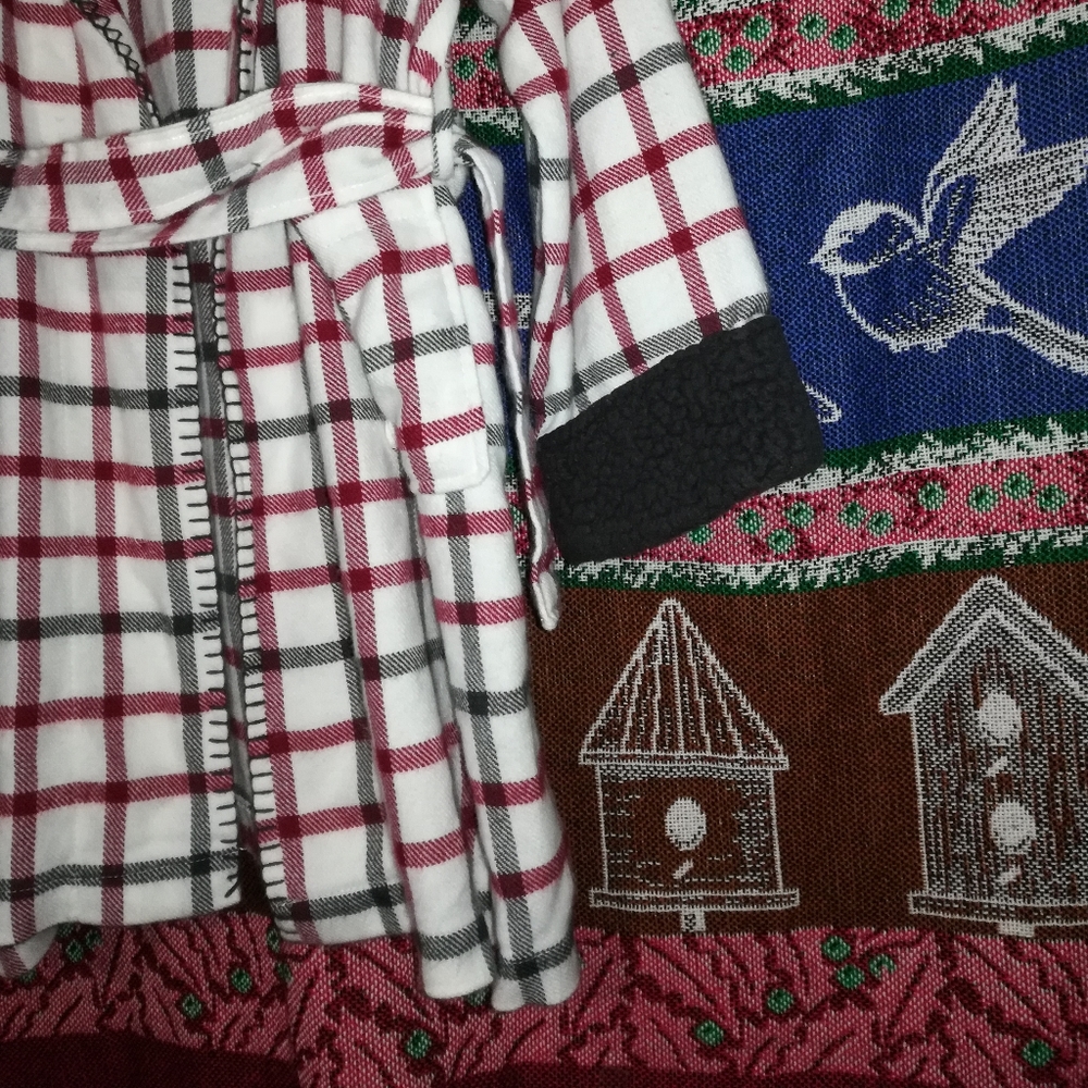 Artemis Robe Collection Plaid 100% Acrylic - Picture 4 of 8